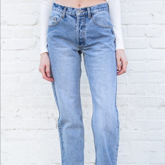 Brandy Melville Addison Low Rise Jeans 